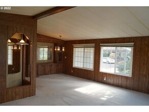 485 Myeena Loop in Florence, OR - Building Photo - Building Photo