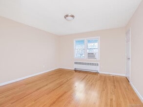 226 Kingston Ave in Yonkers, NY - Building Photo - Building Photo