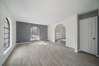 14030 Cashel Forest Dr in Houston, TX - Building Photo - Building Photo