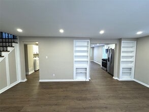 608 Winston Dr in Vestal, NY - Building Photo - Building Photo