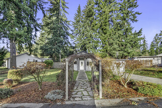 6303 230th St SW in Mountlake Terrace, WA - Building Photo - Building Photo