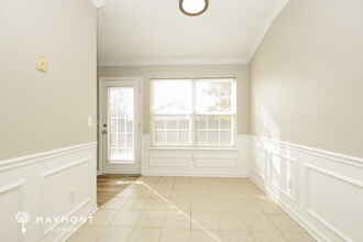 233 Lake Forest Dr in La Vergne, TN - Building Photo - Building Photo