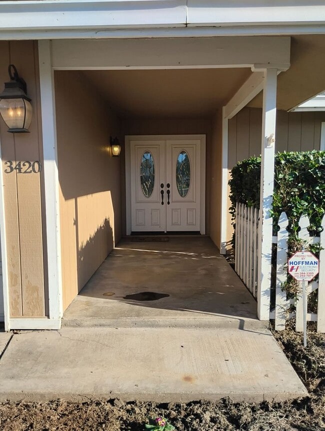 3420 La Jolla Way in Merced, CA - Building Photo - Building Photo