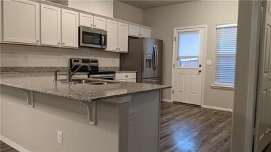 6511 SW Warrington Rd in Bentonville, AR - Building Photo - Building Photo
