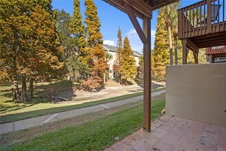 3023 Pointeview Dr in Tampa, FL - Building Photo - Building Photo