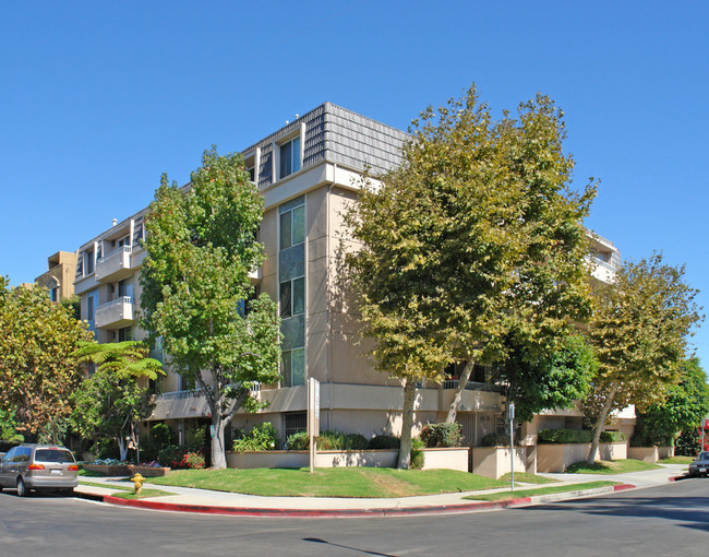 Castle Heights in Los Angeles, CA - Building Photo - Building Photo