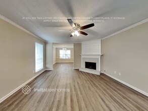 1027 Winterglen Way in Austell, GA - Foto de edificio - Building Photo