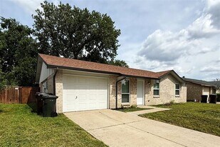 2308 Richmond Dr in Plano, TX - Building Photo