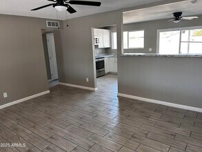 4736 E Burgess Ln in Phoenix, AZ - Building Photo - Building Photo