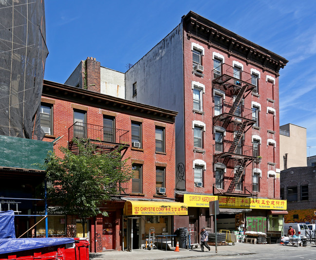 123 Chrystie St in New York, NY - Building Photo - Building Photo