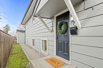2215 N Atlantic St in Spokane, WA - Building Photo - Building Photo