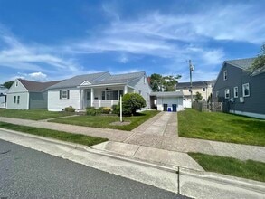 307 N Essex Ave in Margate City, NJ - Building Photo - Building Photo