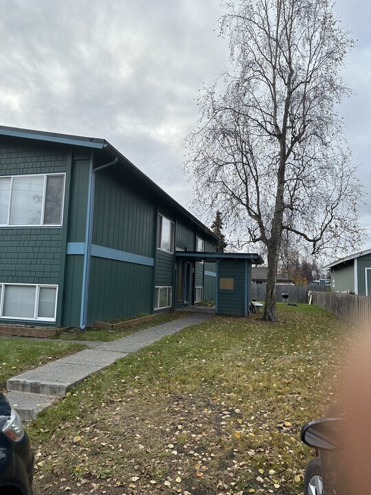 2908 W 32nd Ave in Anchorage, AK - Building Photo