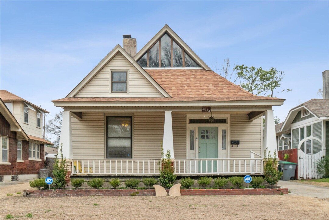2032 Oliver Ave in Memphis, TN - Building Photo