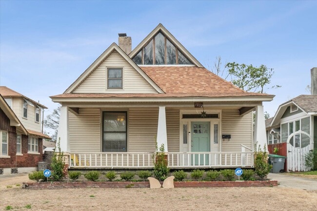 property at 2032 Oliver Ave