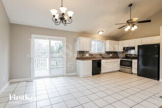 416 Oak Pl in Lake St. Louis, MO - Foto de edificio - Building Photo