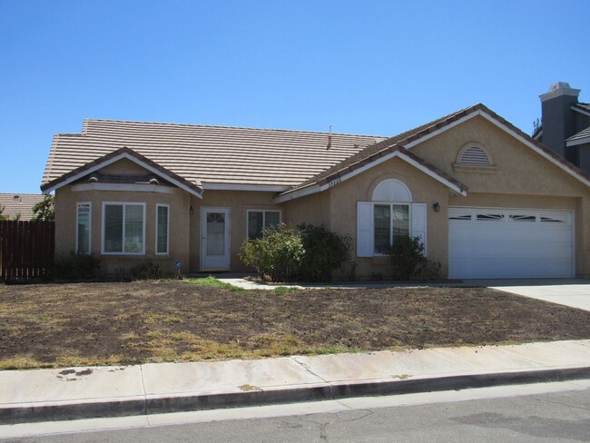 37228 Waterman Ave in Palmdale, CA - Building Photo - Building Photo