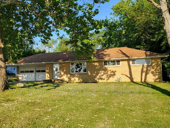 property at 1425 S Fairview Ave