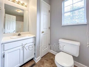 6018 Waterbury Ln in Knoxville, TN - Building Photo - Building Photo