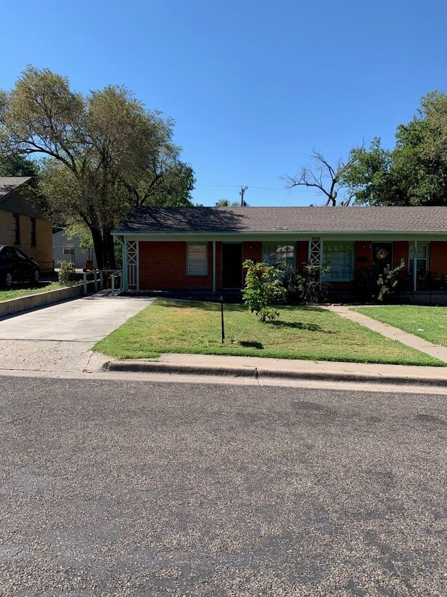 property at 4229 SW 2nd Ave