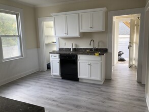 65 Raymond St, Unit 65 in Stratford, CT - Building Photo - Building Photo