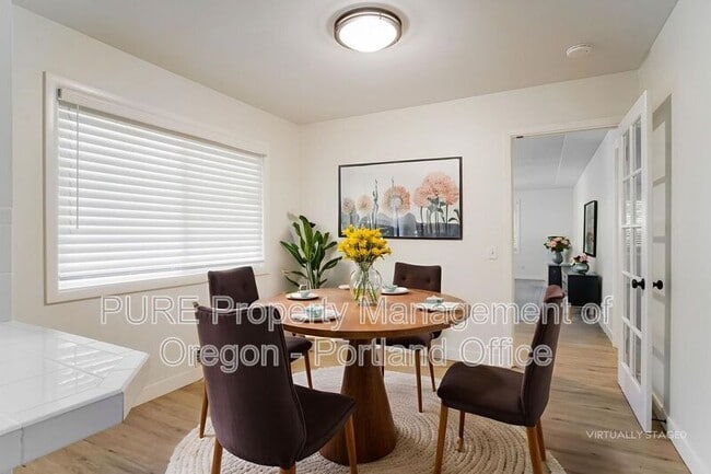 3520 SW Coronado St in Portland, OR - Building Photo - Building Photo