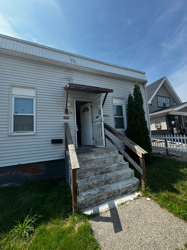 property at 1419 Buckingham St