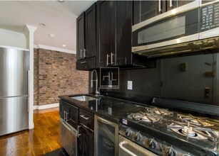 Mulberry Street, Unit 2F in New York, NY - Building Photo - Building Photo