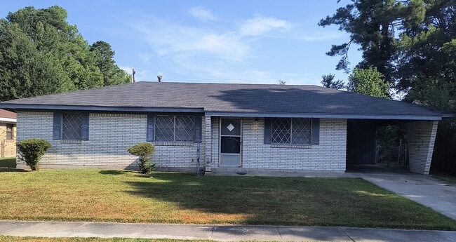 property at 4809 Kisatchie Ave