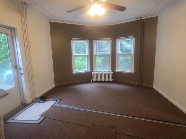 124 Oak St, Unit 1st floor