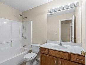 1115 Kennesaw Ridge Rd, Unit 705 in Columbia, MO - Foto de edificio - Building Photo