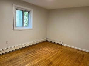 65 Gladstone St in Boston, MA - Building Photo - Building Photo