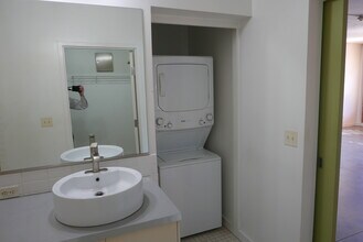 2018 Cadiz St in Dallas, TX - Building Photo - Building Photo