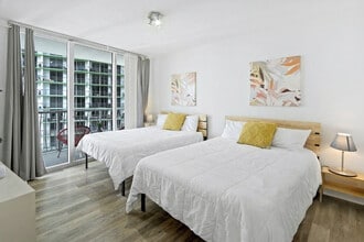 1750 N Bayshore Dr, Unit SI ID1424251P in Miami, FL - Foto de edificio - Building Photo