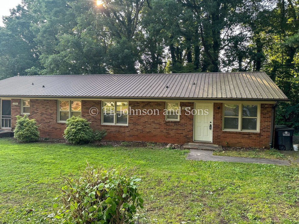 Raeford Ave Apartments in Lexington, NC - Foto de edificio