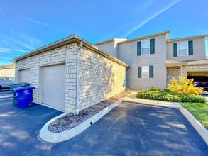 5602 Wigmore Dr in Columbus, OH - Building Photo - Building Photo