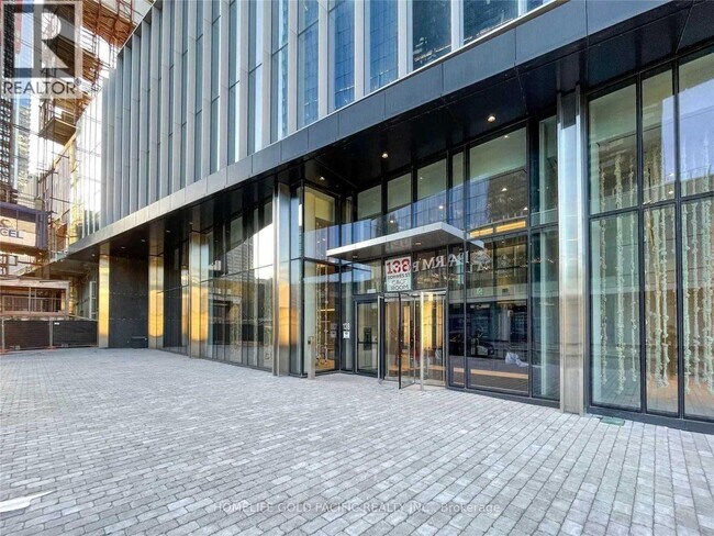 138 Downes St in Toronto, ON - Building Photo - Building Photo