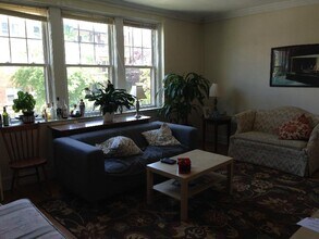 251 Kelton St, Unit 3 in Boston, MA - Foto de edificio - Building Photo