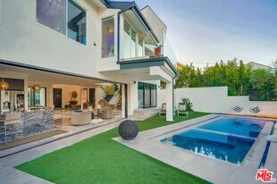 3437 Troy Dr in Los Angeles, CA - Building Photo