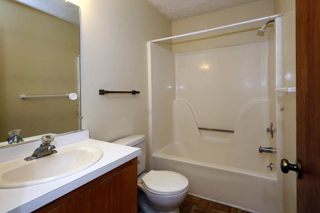 Forest Hills Apartments Savannah, GA Apartments