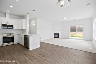 24 Kendra Ct in Colonie, NY - Building Photo - Building Photo