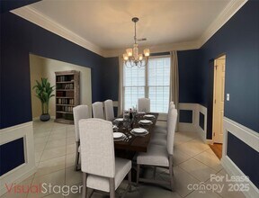 1928 Dearmon Dr in Charlotte, NC - Building Photo - Building Photo