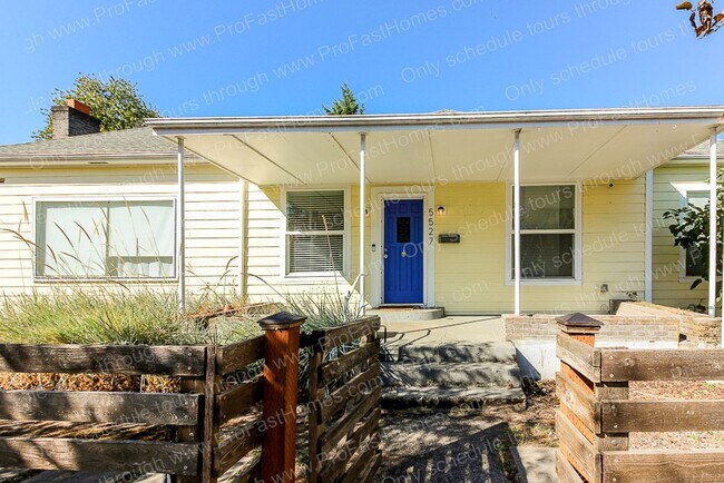 5527 SE 71st Ave in Portland, OR - Building Photo - Building Photo