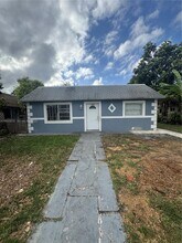 1633 NW 8th Ave in Fort Lauderdale, FL - Building Photo - Building Photo