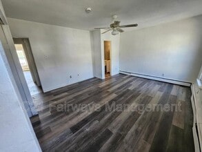 537 3rd St in Pitcairn, PA - Building Photo - Building Photo