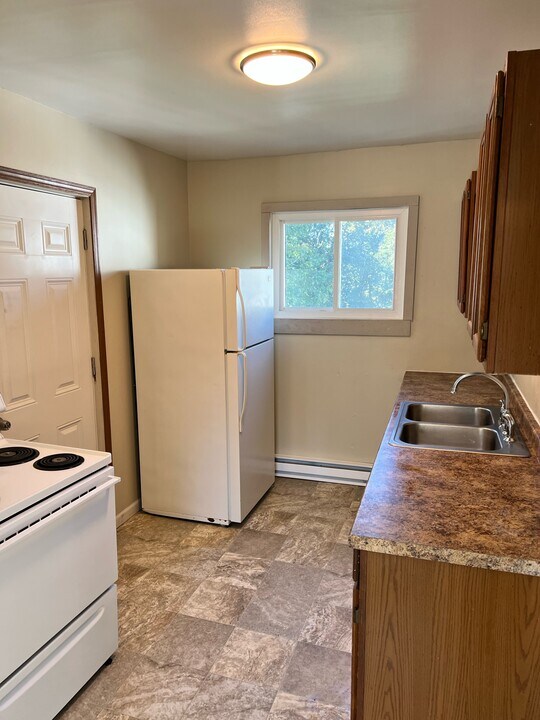 156 Maple St in Jamestown, NY - Building Photo