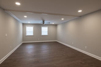 Stoneledge Terrace Apartments in Troy, NY - Building Photo - Interior Photo