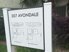 307 Avondale St in Houston, TX - Building Photo
