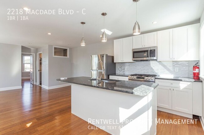 2218 MacDade Boulevard in Holmes, PA - Building Photo - Building Photo
