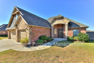 1101 Ryan Rd in Moore, OK - Building Photo